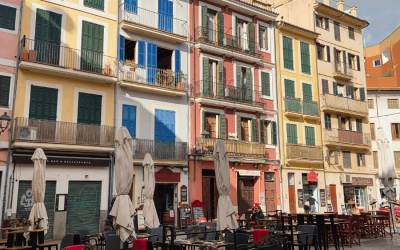 8 Pros and Cons of Living in Palma de Mallorca