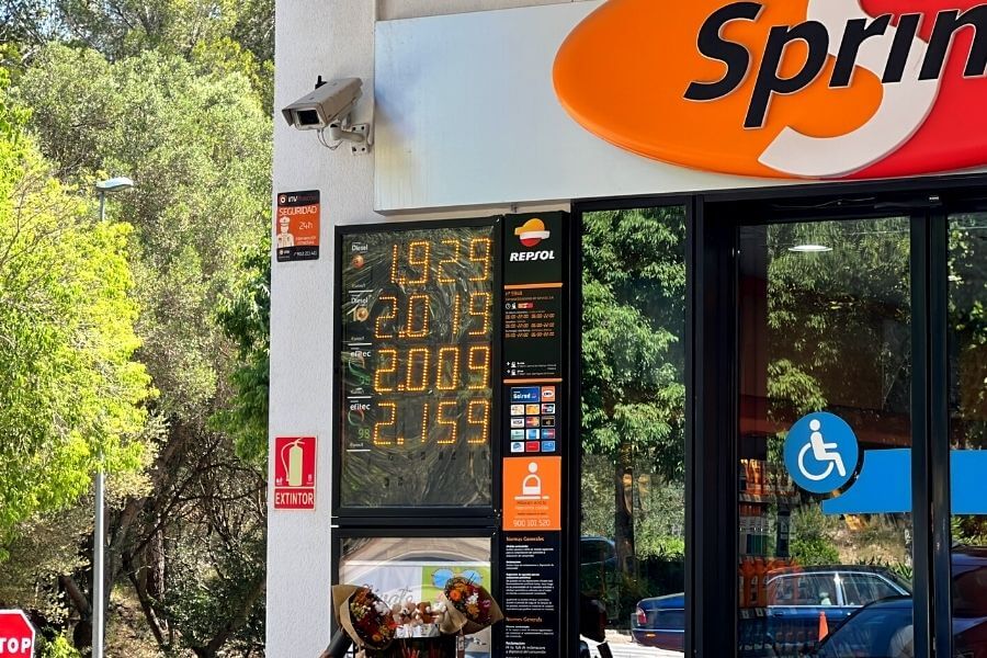 How to save money at the Mallorca Petrol Pumps